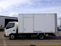 TOYOTA Dyna Panel Van TKG-XZU710 2016 57,000km_4