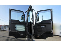 ISUZU Giga Self Loader PDG-CYH77W8 2010 854,000km_32