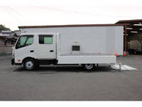 TOYOTA Dyna Double Cab TKG-XZU710 2013 193,874km_9