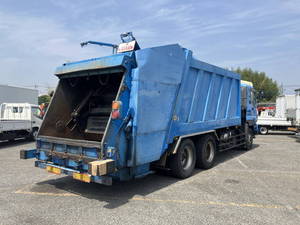 Giga Garbage Truck_2