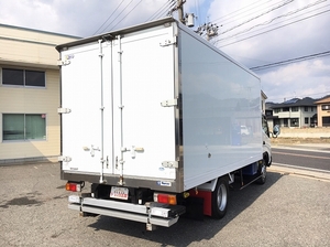 Dutro Refrigerator & Freezer Truck_2