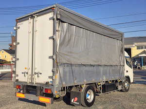 Canter Truck with Accordion Door_2