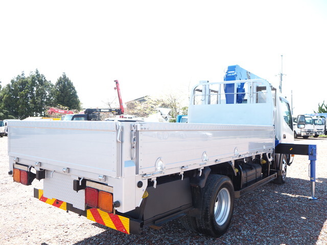 Dutro Truck (With 3 Steps Of Cranes)_2