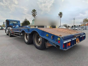 Big Thumb Trailer Head_2