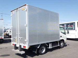Dutro Aluminum Van_2