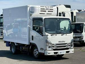 Elf Refrigerator & Freezer Truck_2