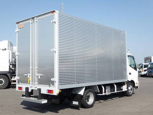 Dutro Aluminum Van_2