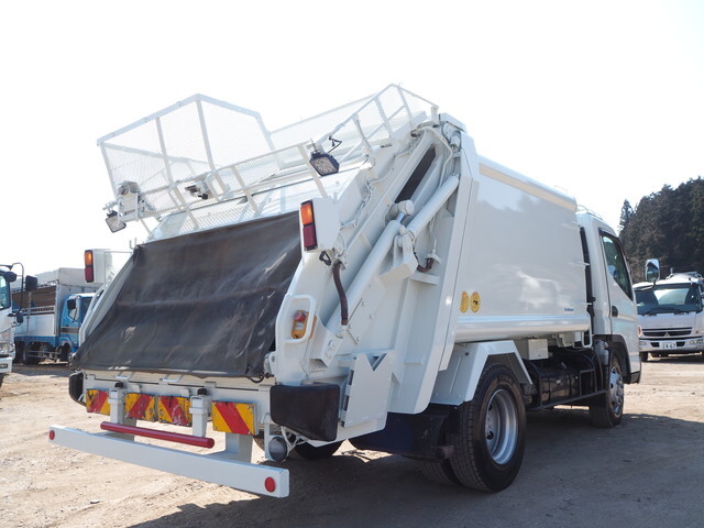 Canter Garbage Truck_2