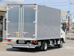 Dutro Aluminum Van_2