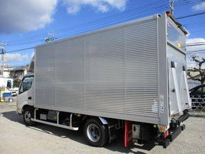 Dyna Aluminum Van_2