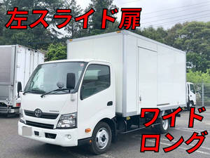 Toyoace Panel Van_1