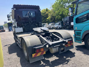 Giga Trailer Head_2