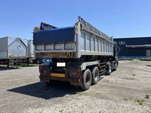 Giga Trailer Head_2