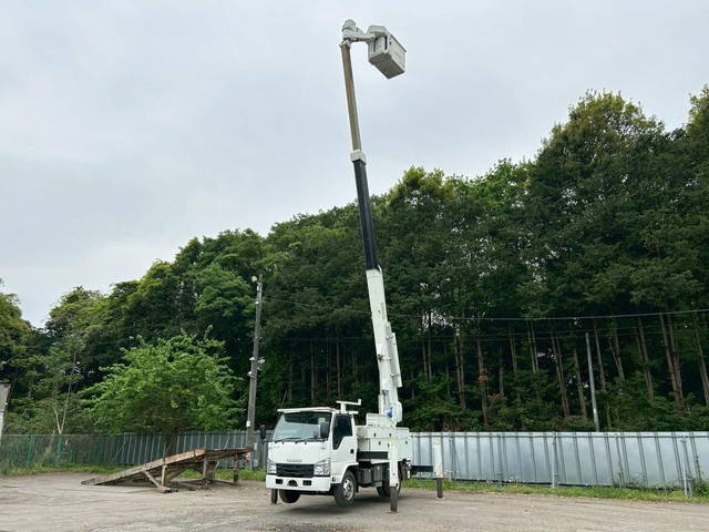 ISUZU Elf Cherry Picker TKG-NKR85YN 2016 70,601km
