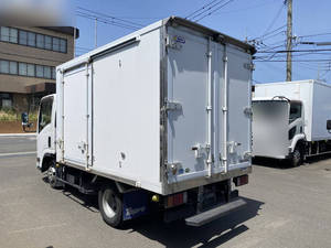 Elf Reefer Van_2