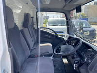 ISUZU Elf Reefer Van TPG-NLR85AN 2018 140,000km_9