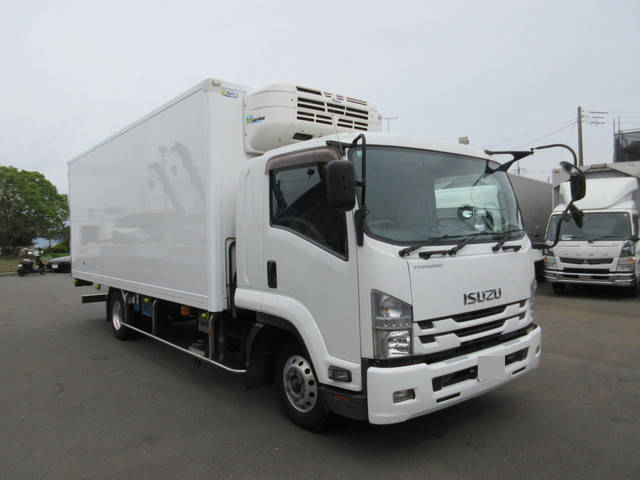 ISUZU Forward Refrigerator & Freezer Truck TKG-FRR90T2 2016 560,412km