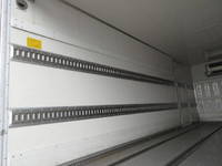 ISUZU Forward Refrigerator & Freezer Truck TKG-FRR90T2 2016 560,412km_27
