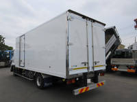 ISUZU Forward Refrigerator & Freezer Truck TKG-FRR90T2 2016 560,412km_2