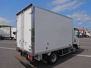 Elf Refrigerator & Freezer Truck_2