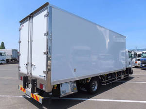 Forward Refrigerator & Freezer Truck_2
