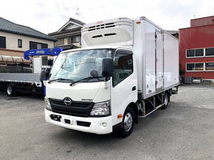 Dutro Refrigerator & Freezer Truck_1