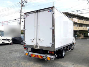 Dutro Refrigerator & Freezer Truck_2