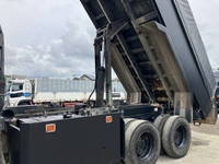 UD TRUCKS Big Thumb Dump KL-CW48A 2003 1,001,000km_10