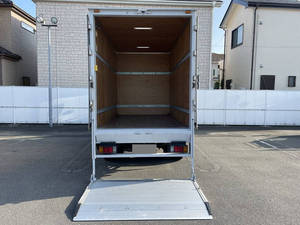 Elf Panel Van_2