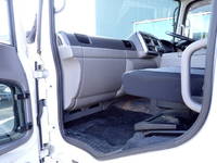 UD TRUCKS Condor Flat Body SKG-MK38L 2011 200,600km_32
