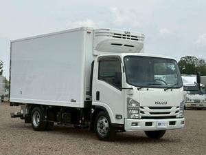 Elf Refrigerator & Freezer Truck_2