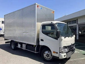 Dutro Aluminum Van_1