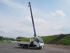 Elf Truck (With 4 Steps Of Cranes)_1