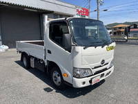 HINO Dutro Flat Body 2RG-XZU605M 2022 3,288km_3