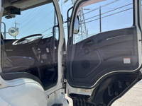 ISUZU Giga Refrigerator & Freezer Truck QKG-CYY77BY 2017 909,000km_36