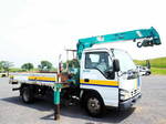 Elf Truck (With 3 Steps Of Cranes)