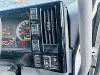 ISUZU Forward Aluminum Wing 2RG-FRR90T2 2018 301,000km_32