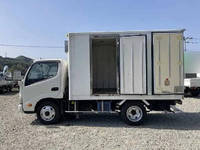 TOYOTA Dyna Refrigerator & Freezer Truck TKG-XZU605 2017 118,416km_10