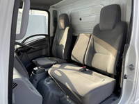 ISUZU Elf Aluminum Van TRG-NLR85AN 2016 172,000km_34