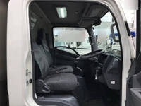 ISUZU Elf Aluminum Van TRG-NLR85AN 2019 61,178km_29