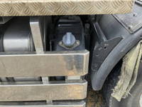 MITSUBISHI FUSO Super Great Trailer Head QPG-FP64VDR 2016 547,616km_20