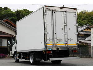 Elf Refrigerator & Freezer Truck_2