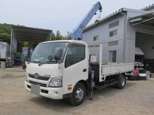 Dutro Truck (With 4 Steps Of Cranes)_1