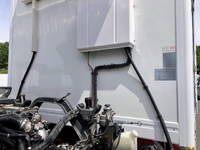 ISUZU Forward Refrigerator & Freezer Truck TKG-FRR90T2 2017 522,502km_9