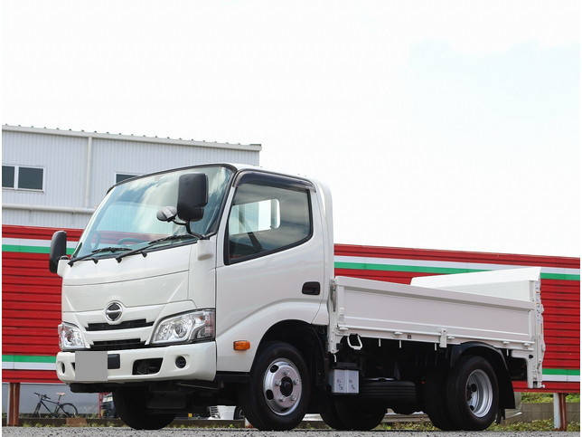 HINO Dutro Flat Body 2RG-XZU605M 2019 35,000km