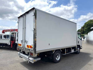 Elf Refrigerator & Freezer Truck_2