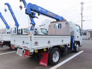 Elf Truck (With 3 Steps Of Cranes)_2