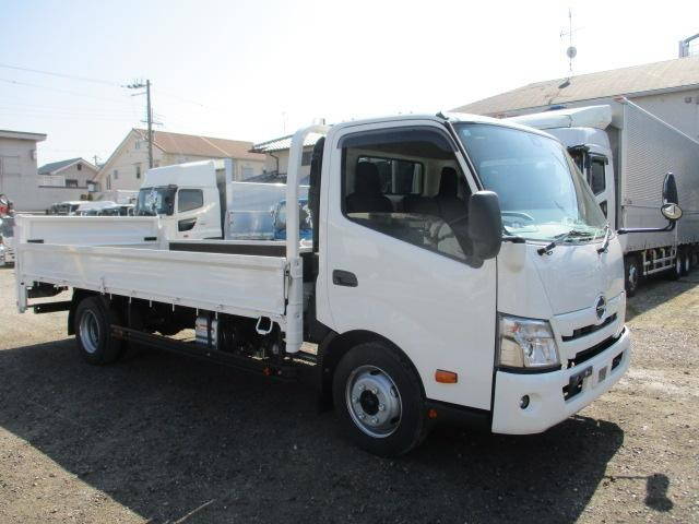 HINO Dutro Flat Body 2PG-XZU720M 2023 591km_1