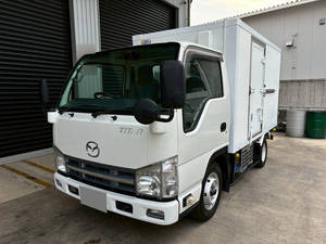 MAZDA Titan Refrigerator & Freezer Truck TKG-LHR85AN 2013 118,000km_1