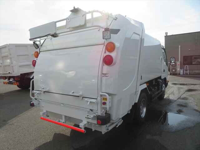 Dutro Garbage Truck_2